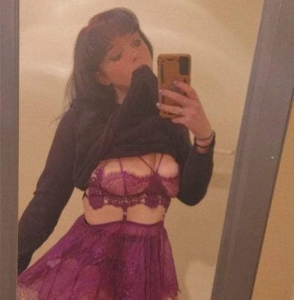 Local CottageWh0re Lesbian's profile picture