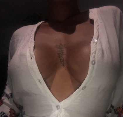 Hot Mom's profile picture