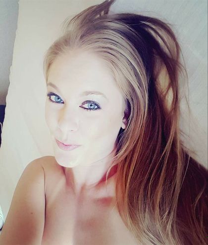 Las Vegas Hotwife's profile picture