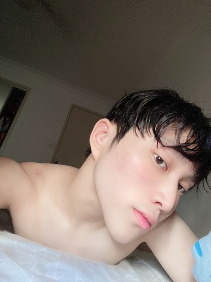 leo's profile picture